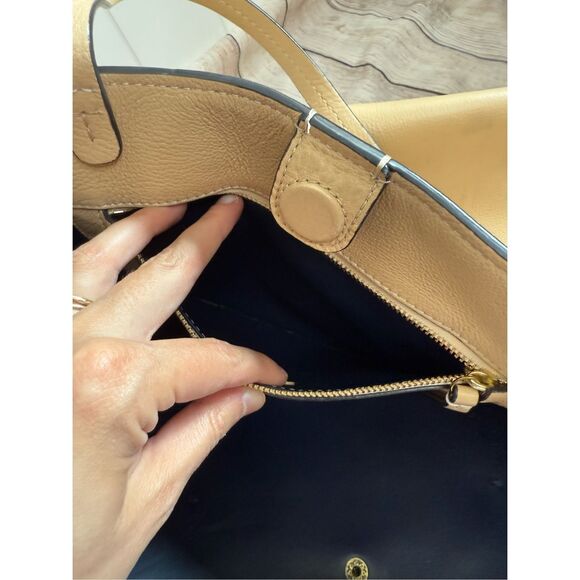 Tory Burch Perforated Tote in‎ Sand Dune Tan Large Oversized Designer - Picture 8 of 16